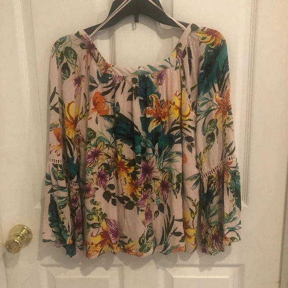 Cupio women’s top - Picture 3 of 3